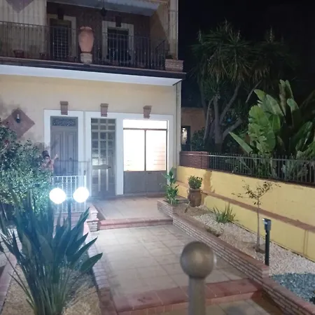 Holiday home Casa ' A Casa Dei Nonni 2 ' *